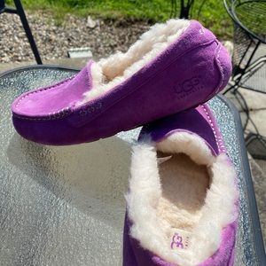 Rare ugg ansley slipper
